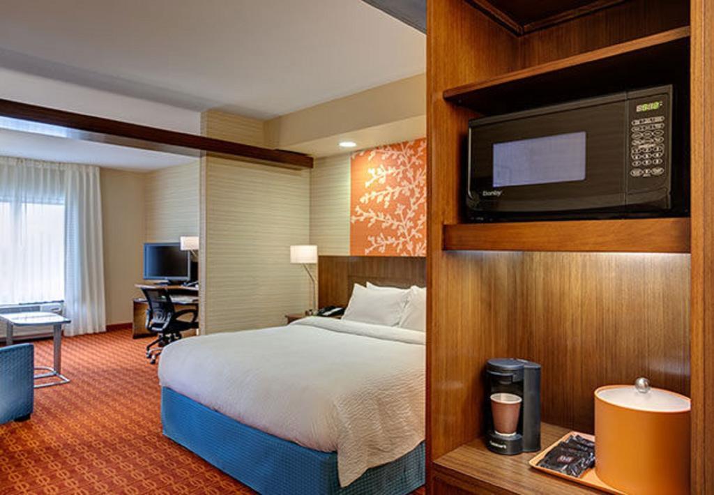 Fairfield Inn & Suites By Marriott Springfield Northampton/Amherst Kültér fotó