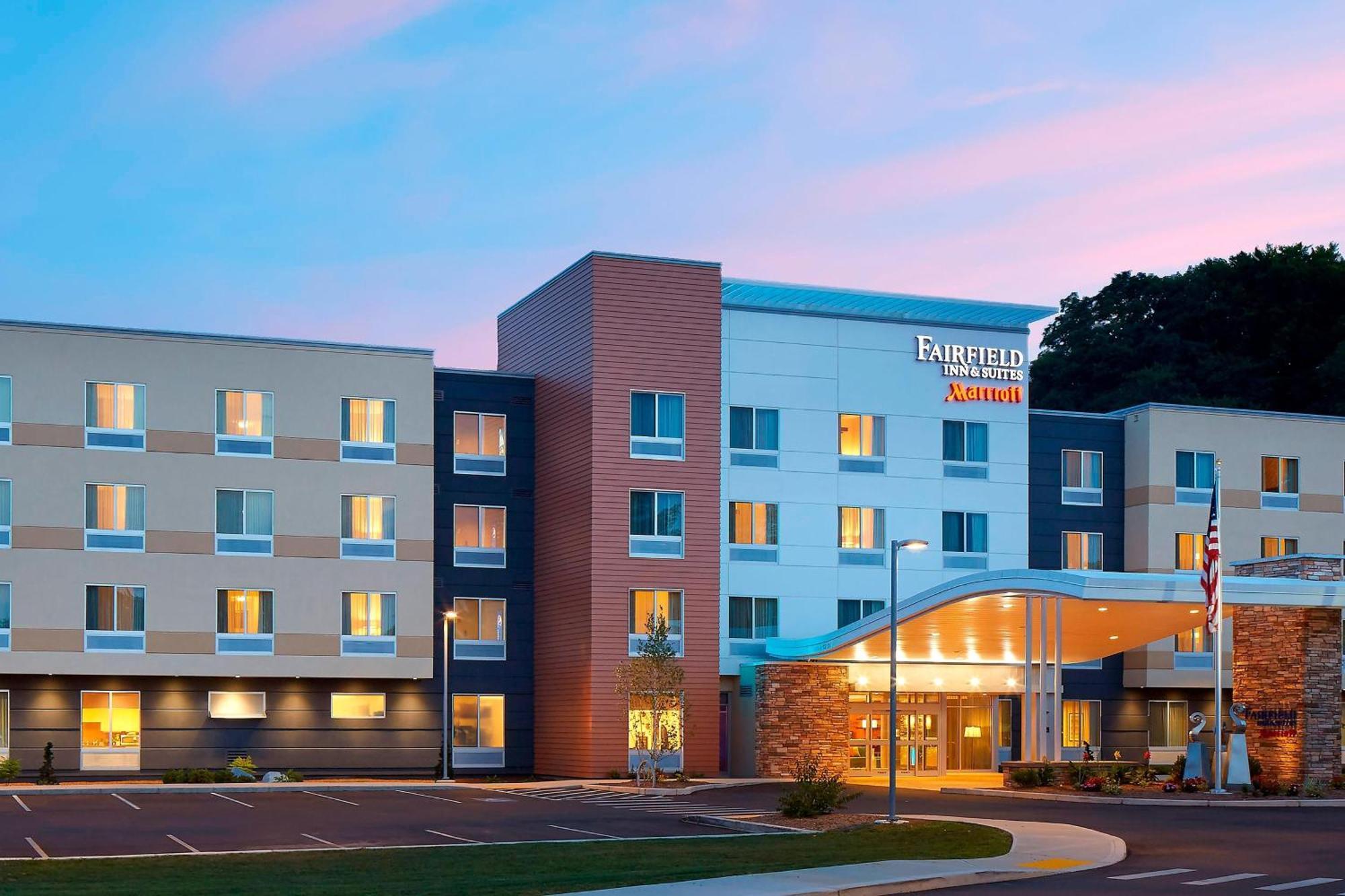 Fairfield Inn & Suites By Marriott Springfield Northampton/Amherst Kültér fotó